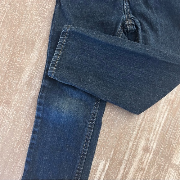 4t Baby GAP Dino Sweater and Old Navy skinny Jeans - Picture 6 of 10